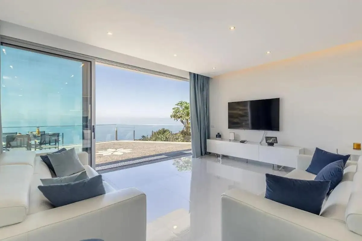 Villa Althea By Ymr Calheta