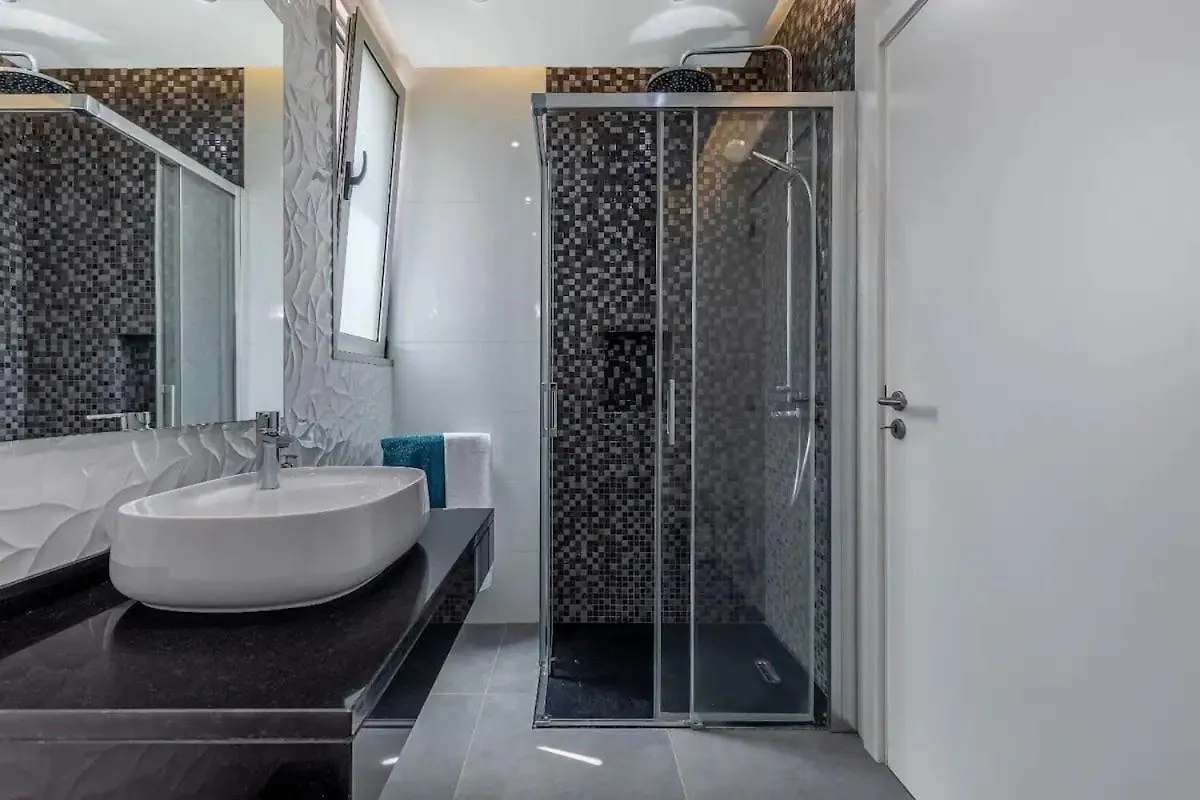 Villa Althea By Ymr Calheta   Calheta (Madeira)