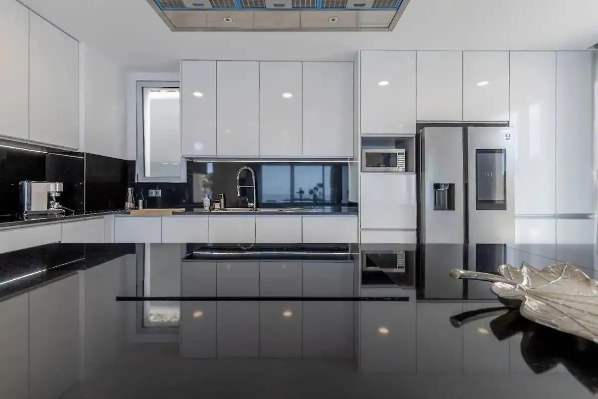 Villa Althea By Ymr Calheta  0*, Calheta (Madeira)